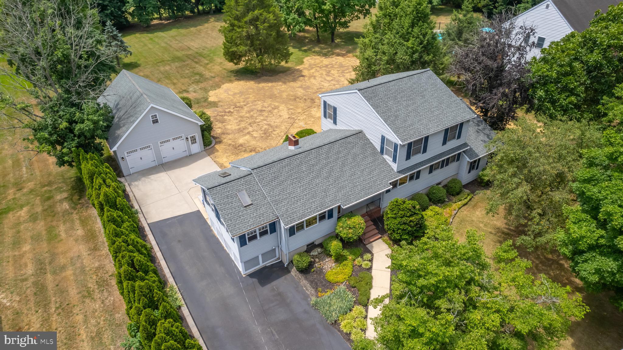 426 Bishop Rd