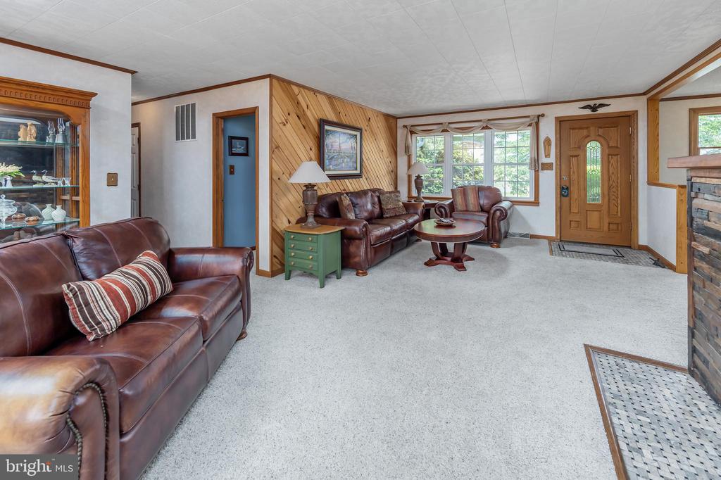 426 Bishop Rd