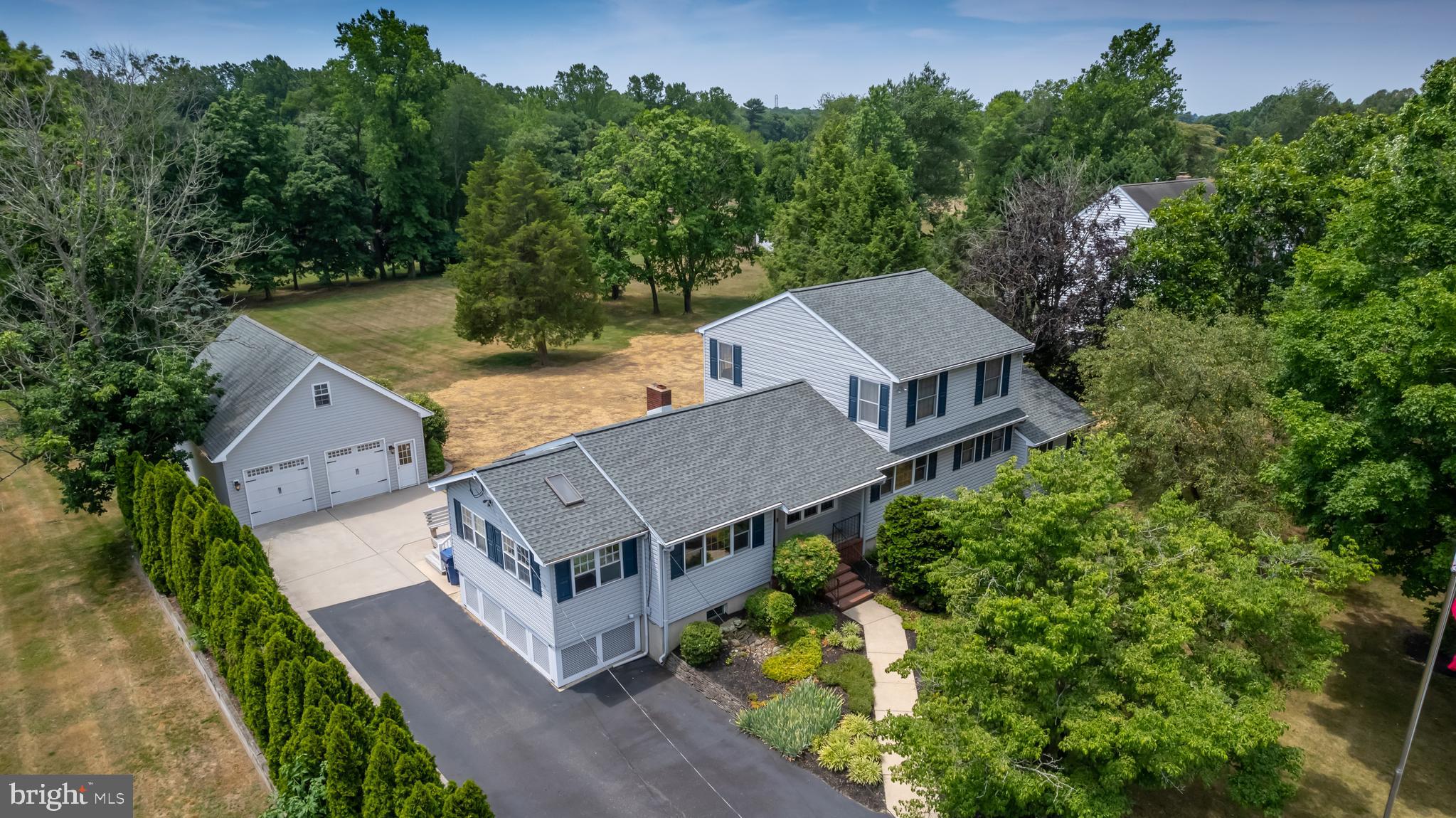 426 Bishop Rd