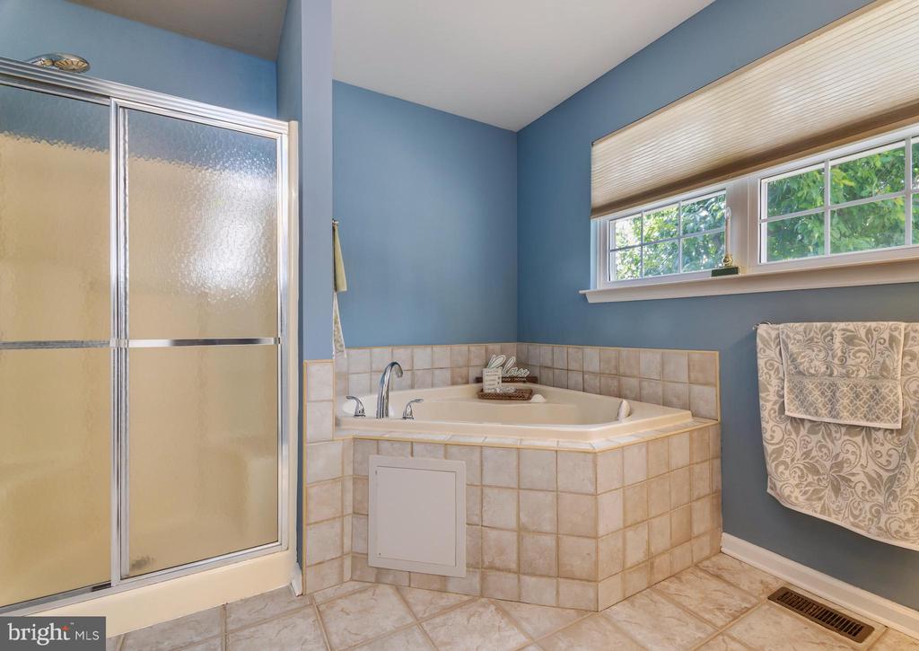 85 Arbour Ct