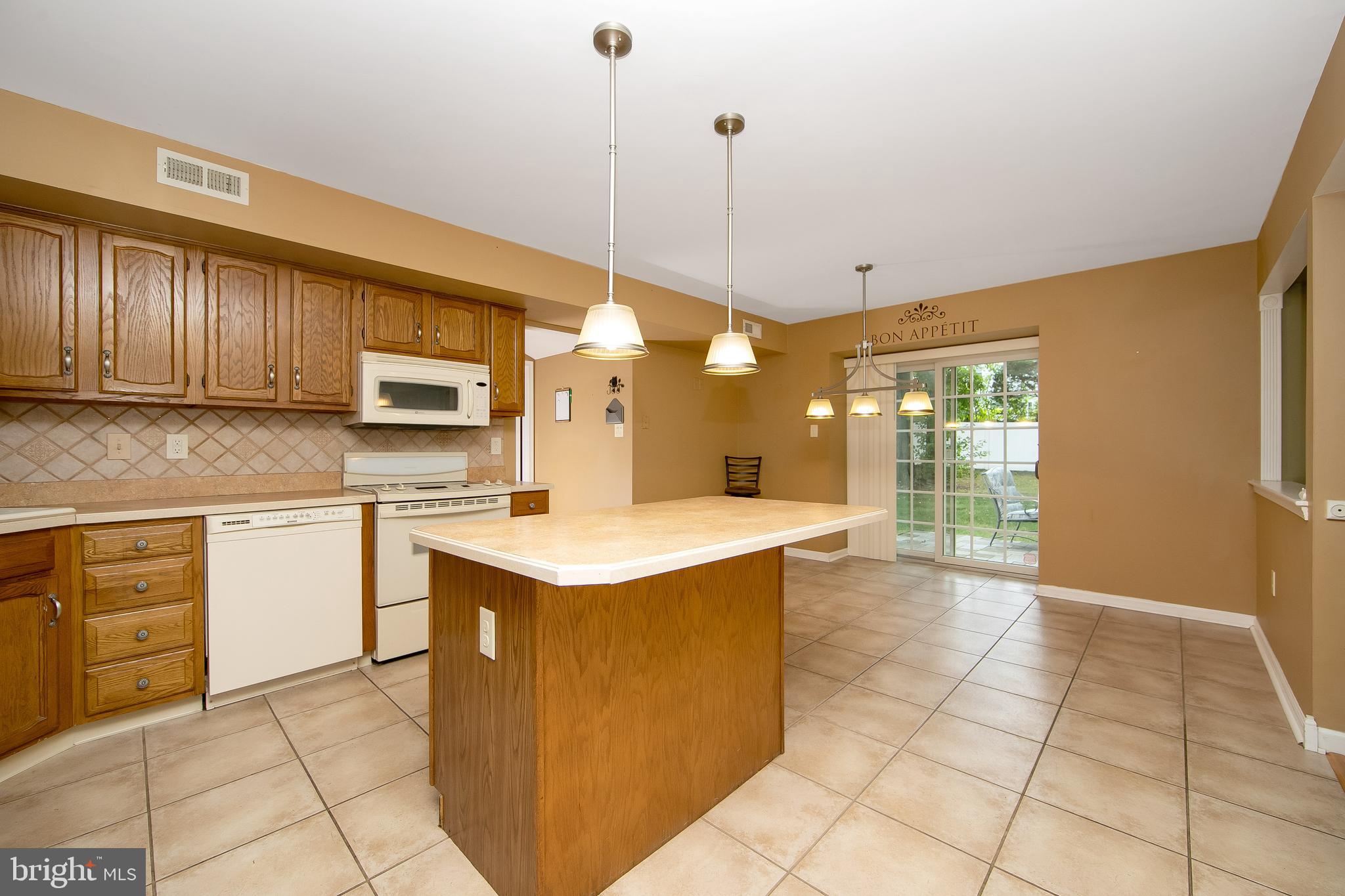37 Hilliard Way