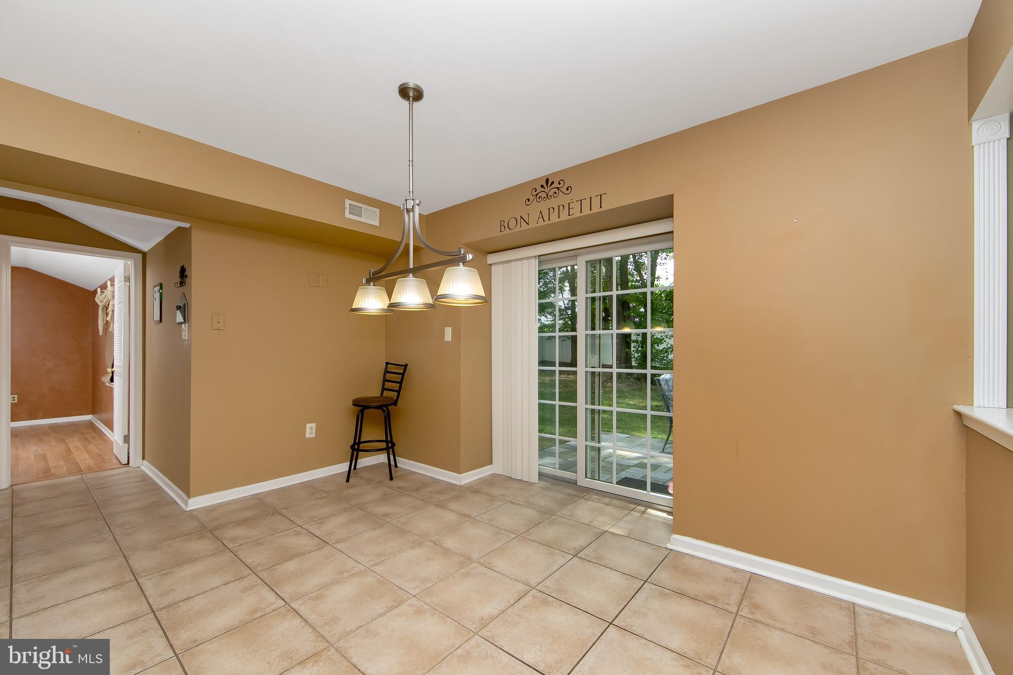 37 Hilliard Way