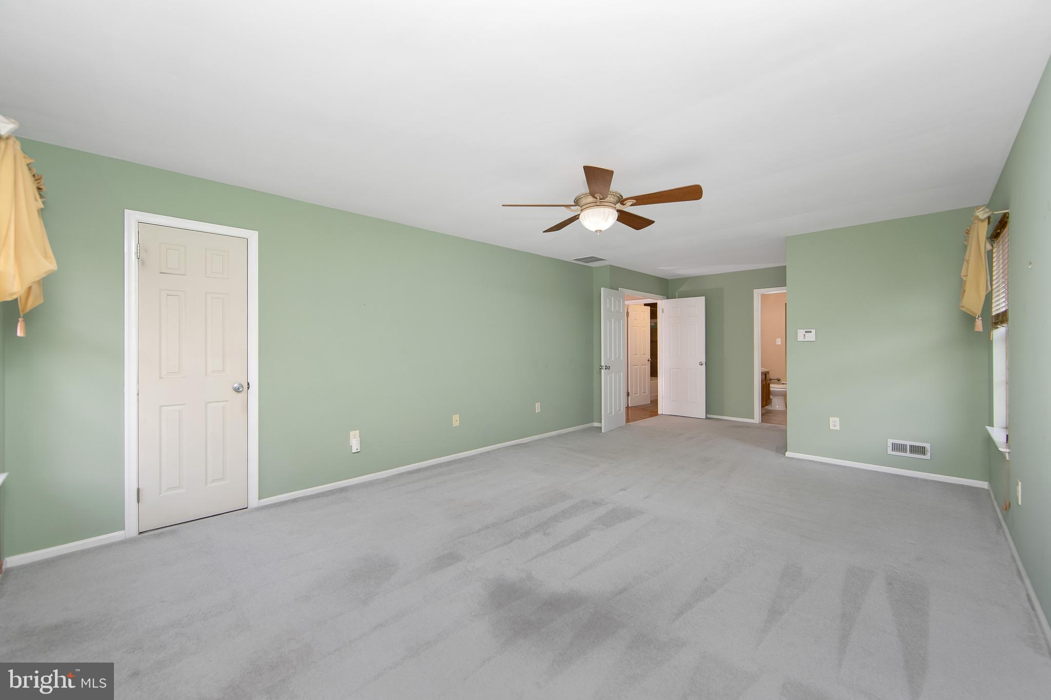 37 Hilliard Way