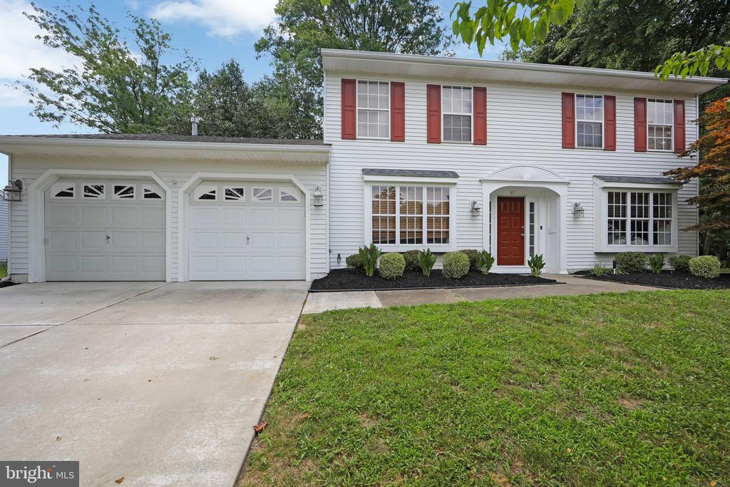 37 Hilliard Way