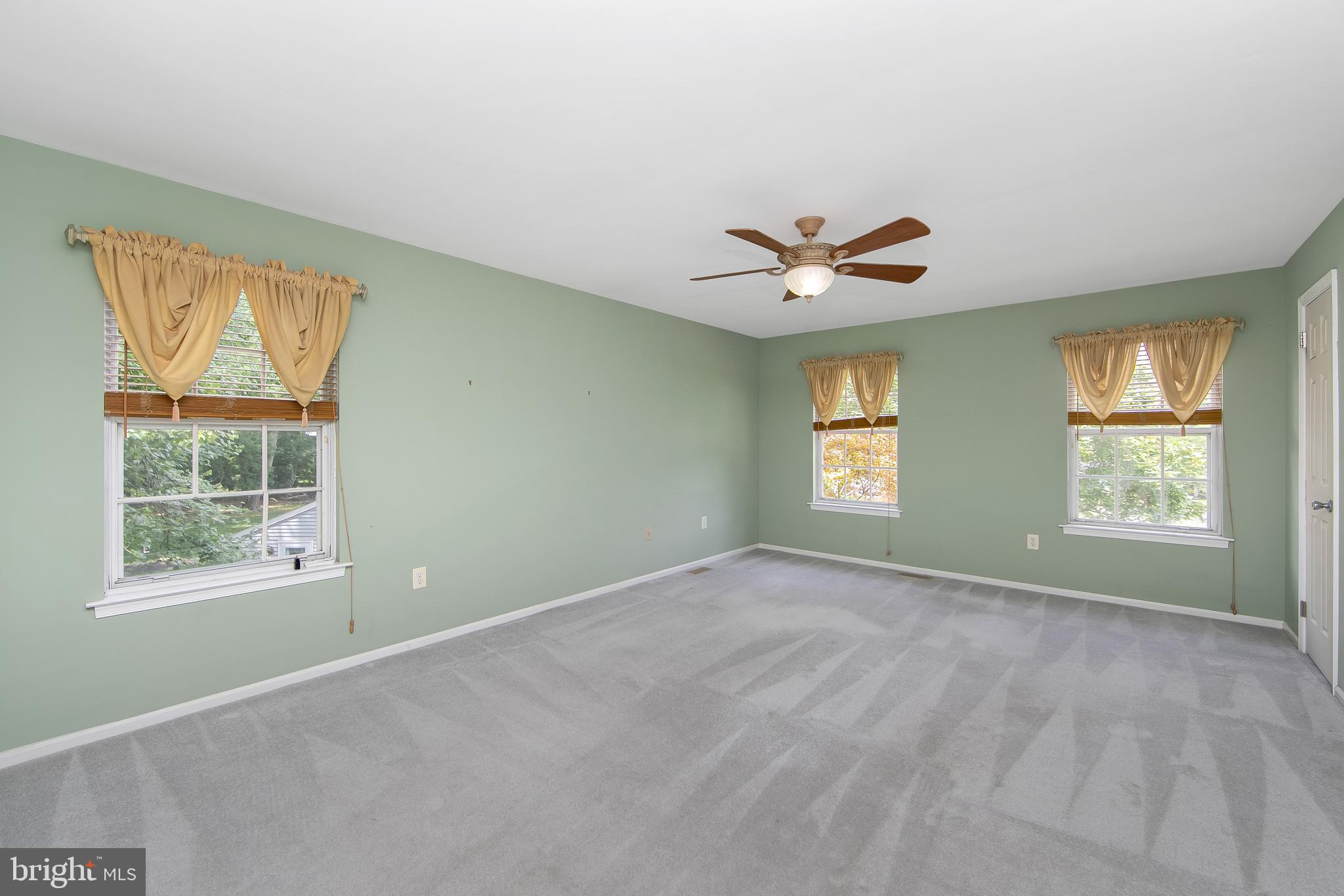 37 Hilliard Way