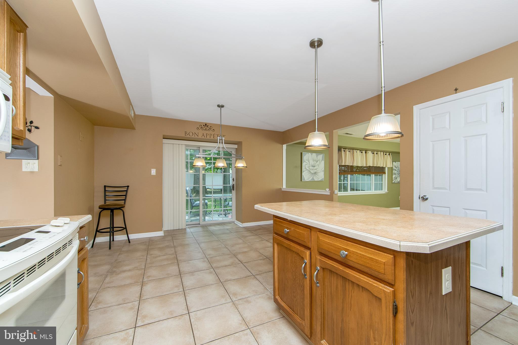 37 Hilliard Way