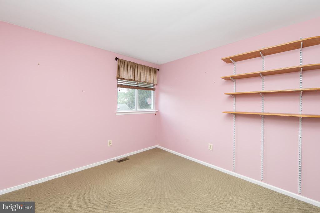 37 Hilliard Way