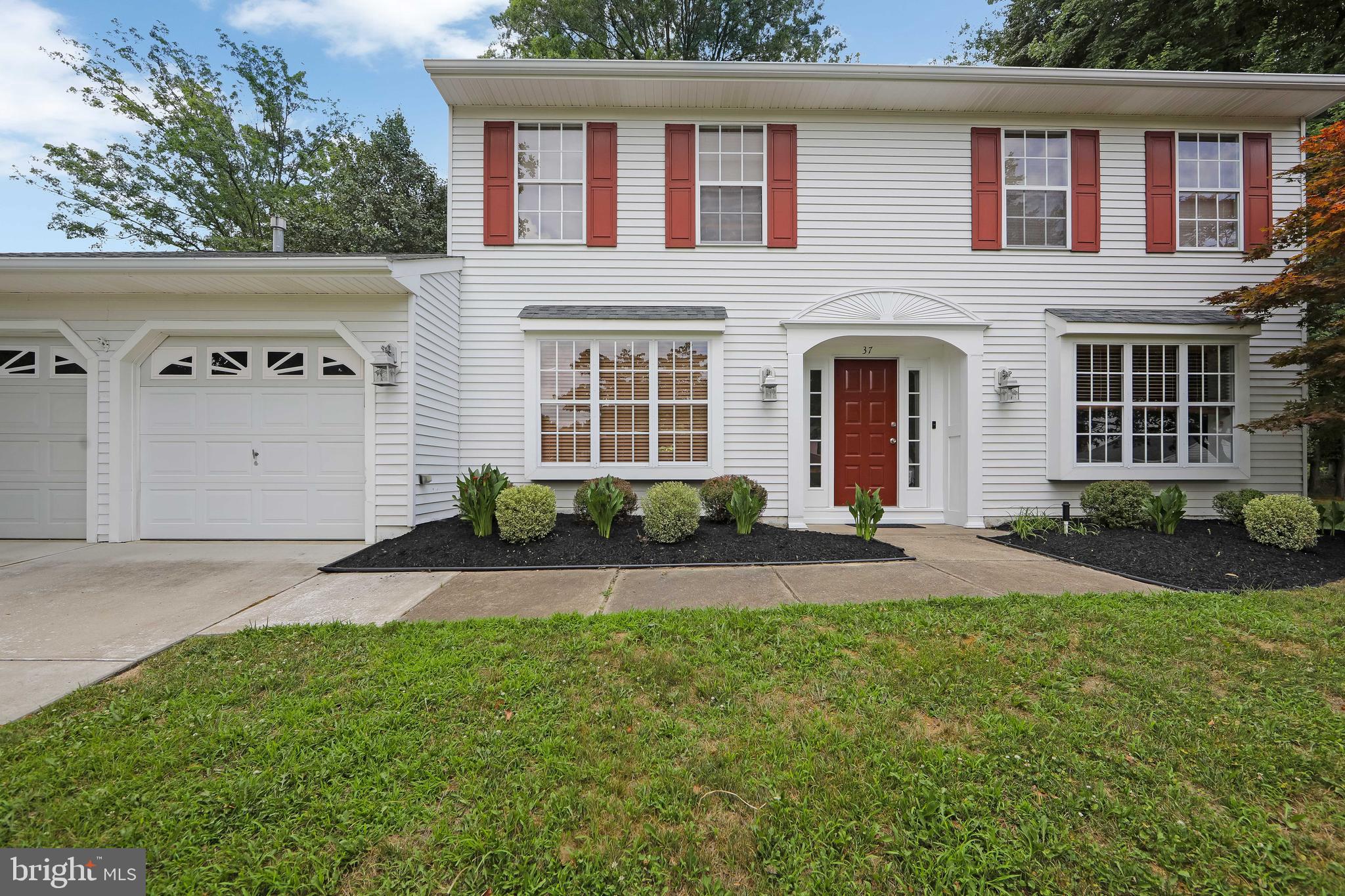 37 Hilliard Way