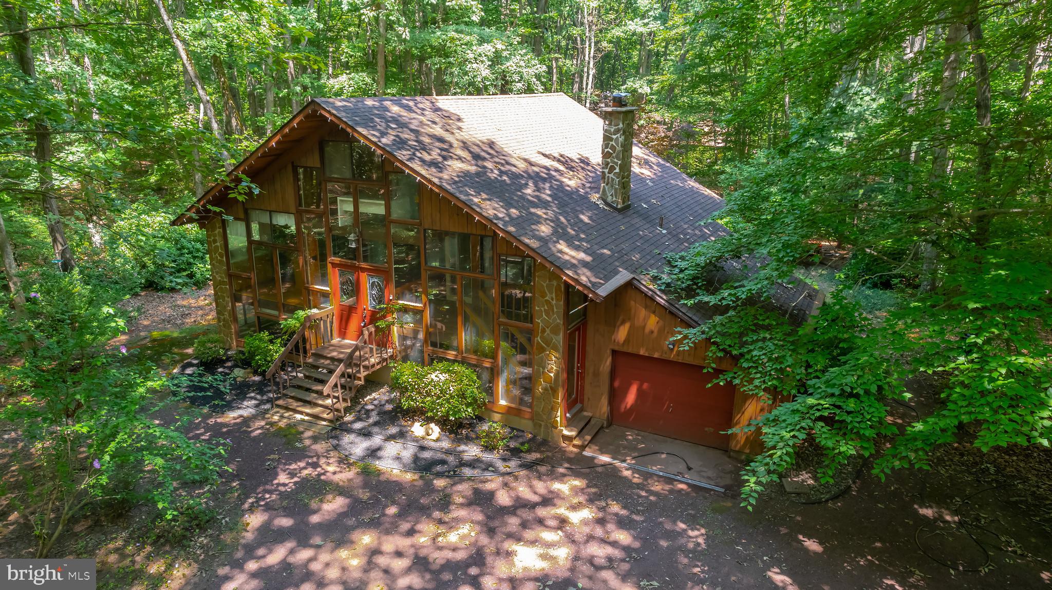 109 Foxford Ln