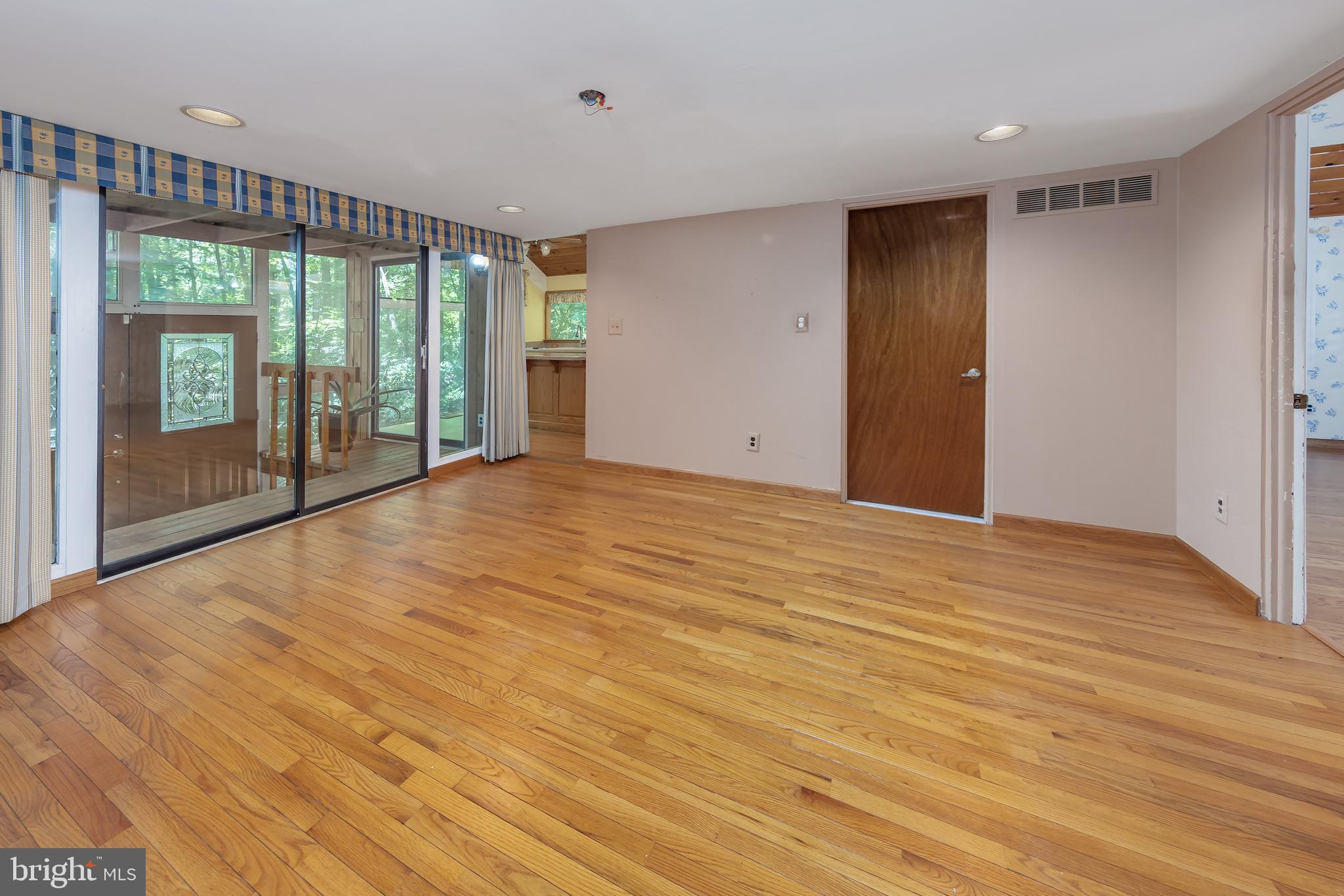109 Foxford Ln
