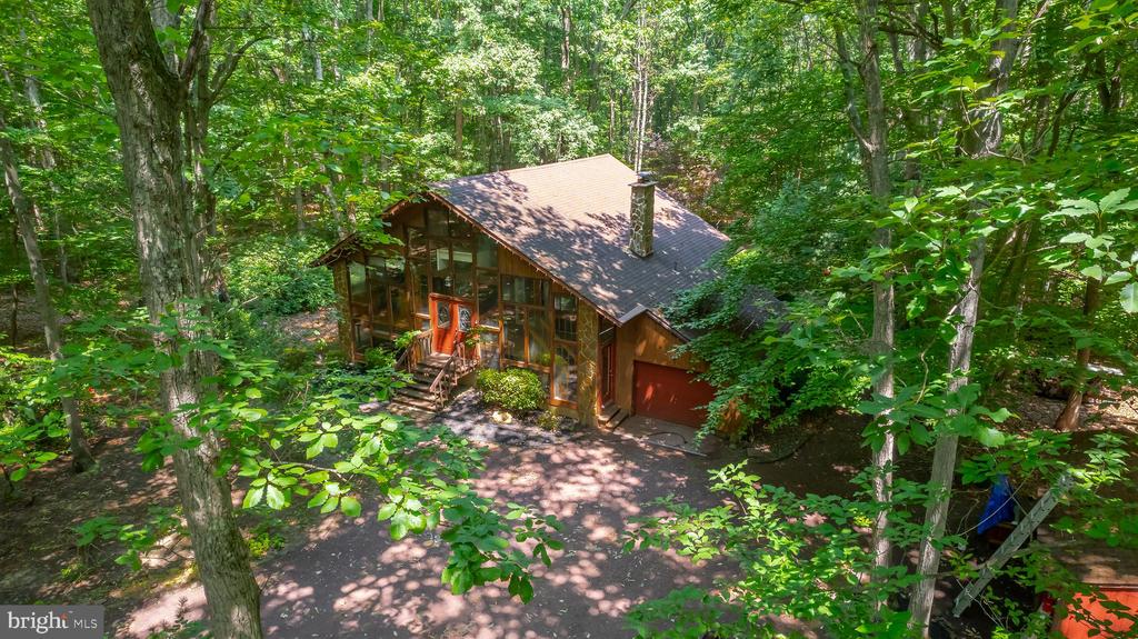 109 Foxford Ln