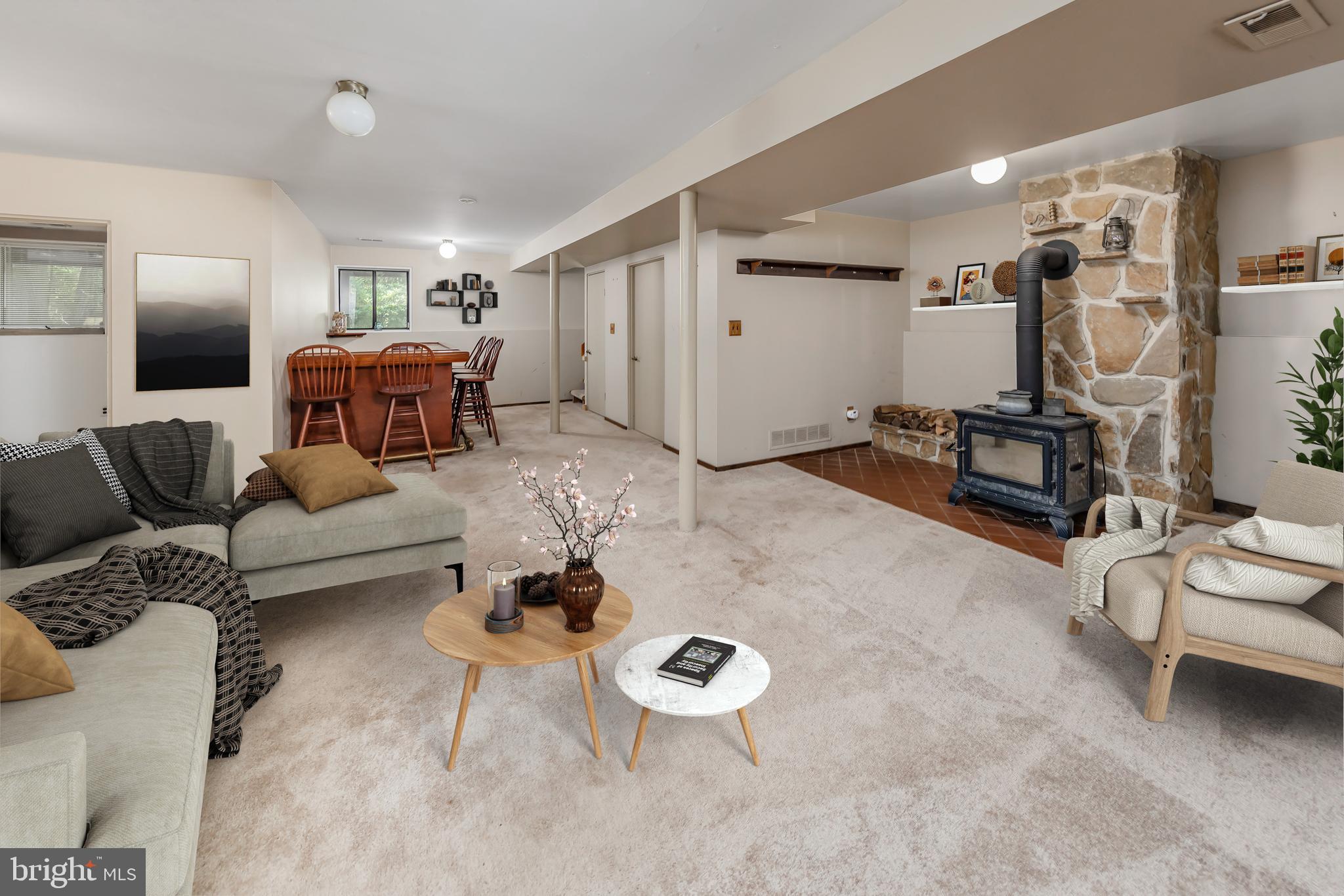 109 Foxford Ln