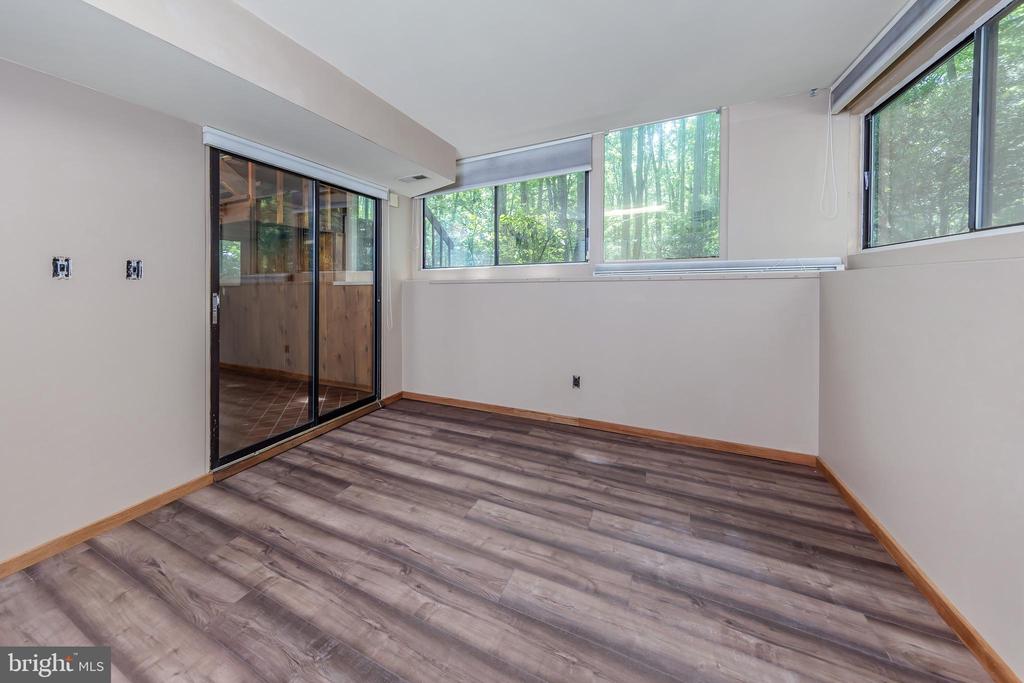 109 Foxford Ln