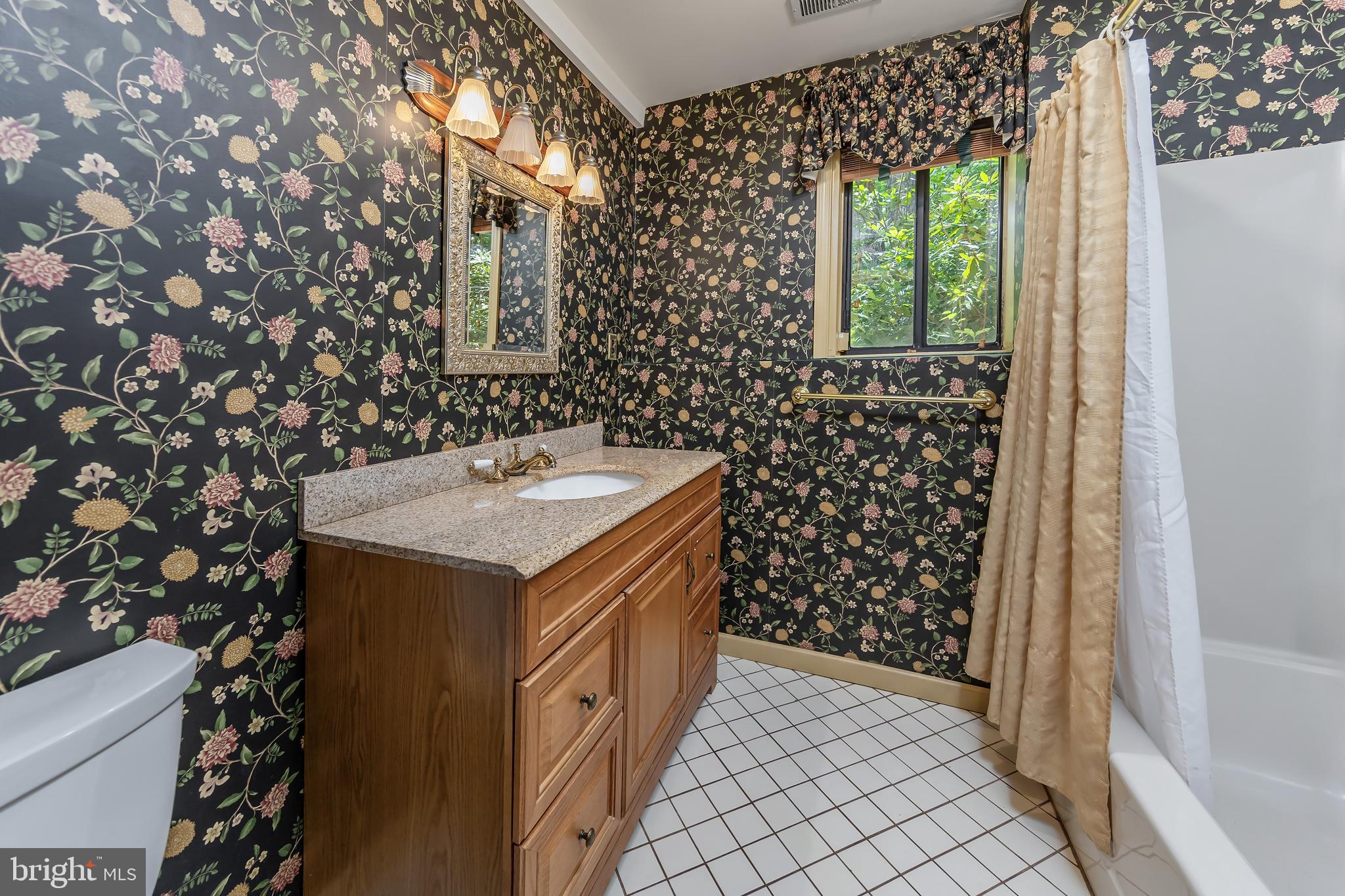 109 Foxford Ln