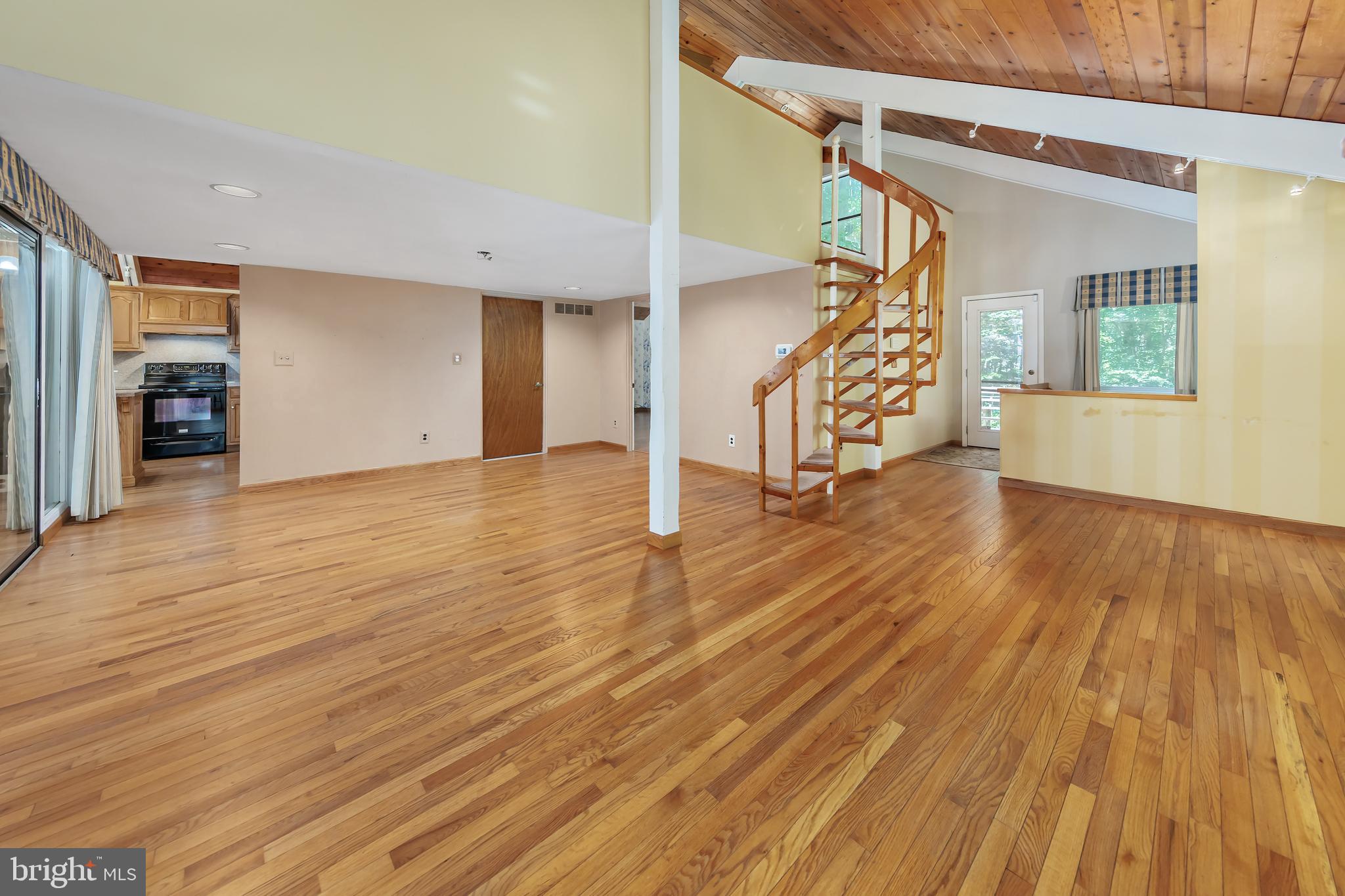 109 Foxford Ln