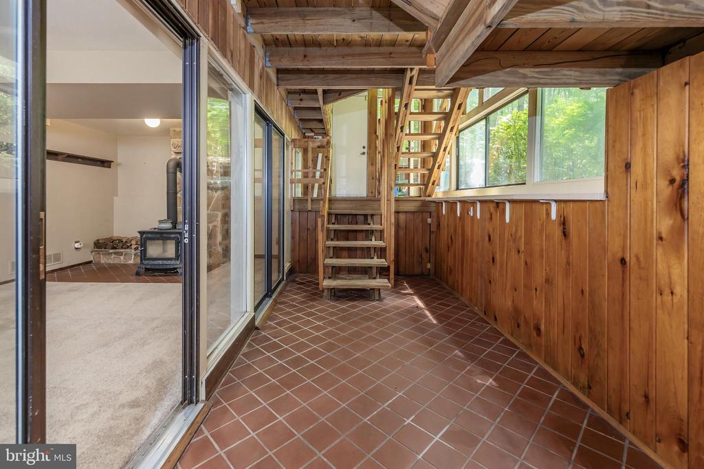 109 Foxford Ln