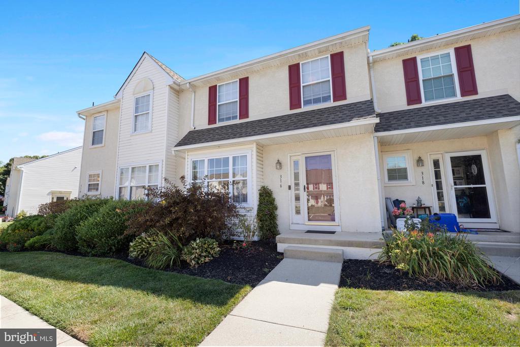 316 Allens Ln