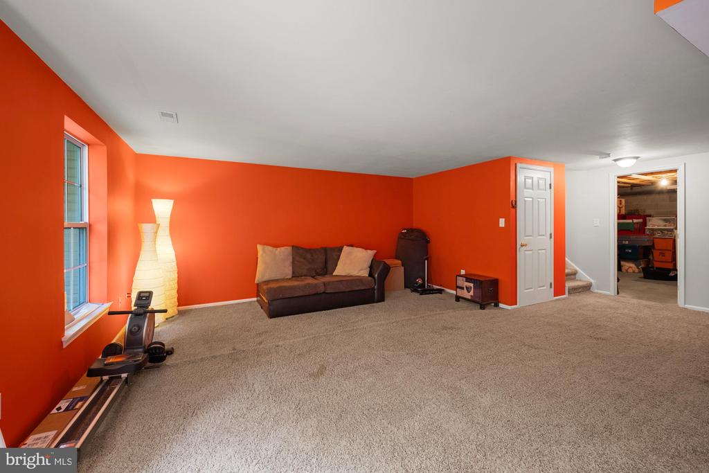316 Allens Ln