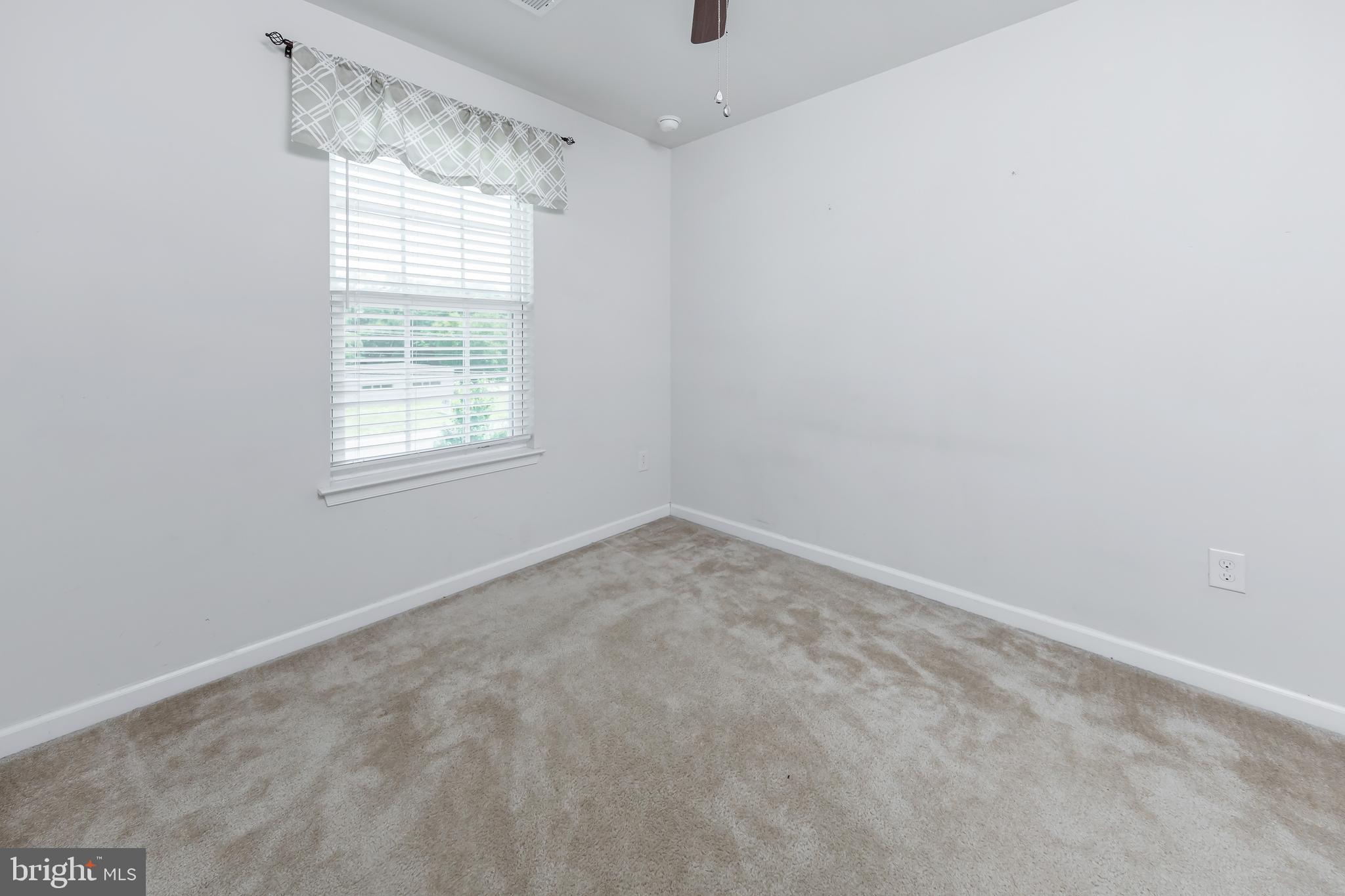 1032 Noble Pl