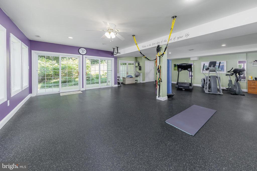 306 Fox Run Ct