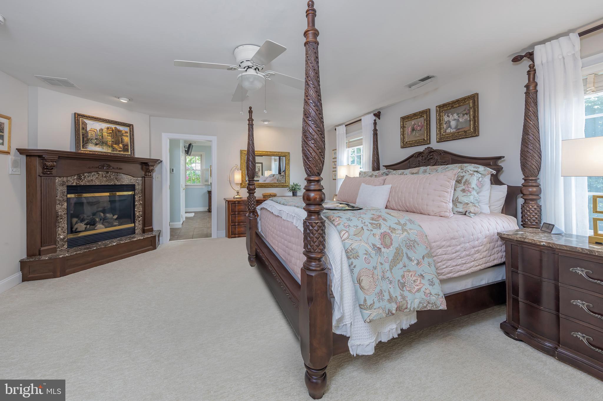 306 Fox Run Ct