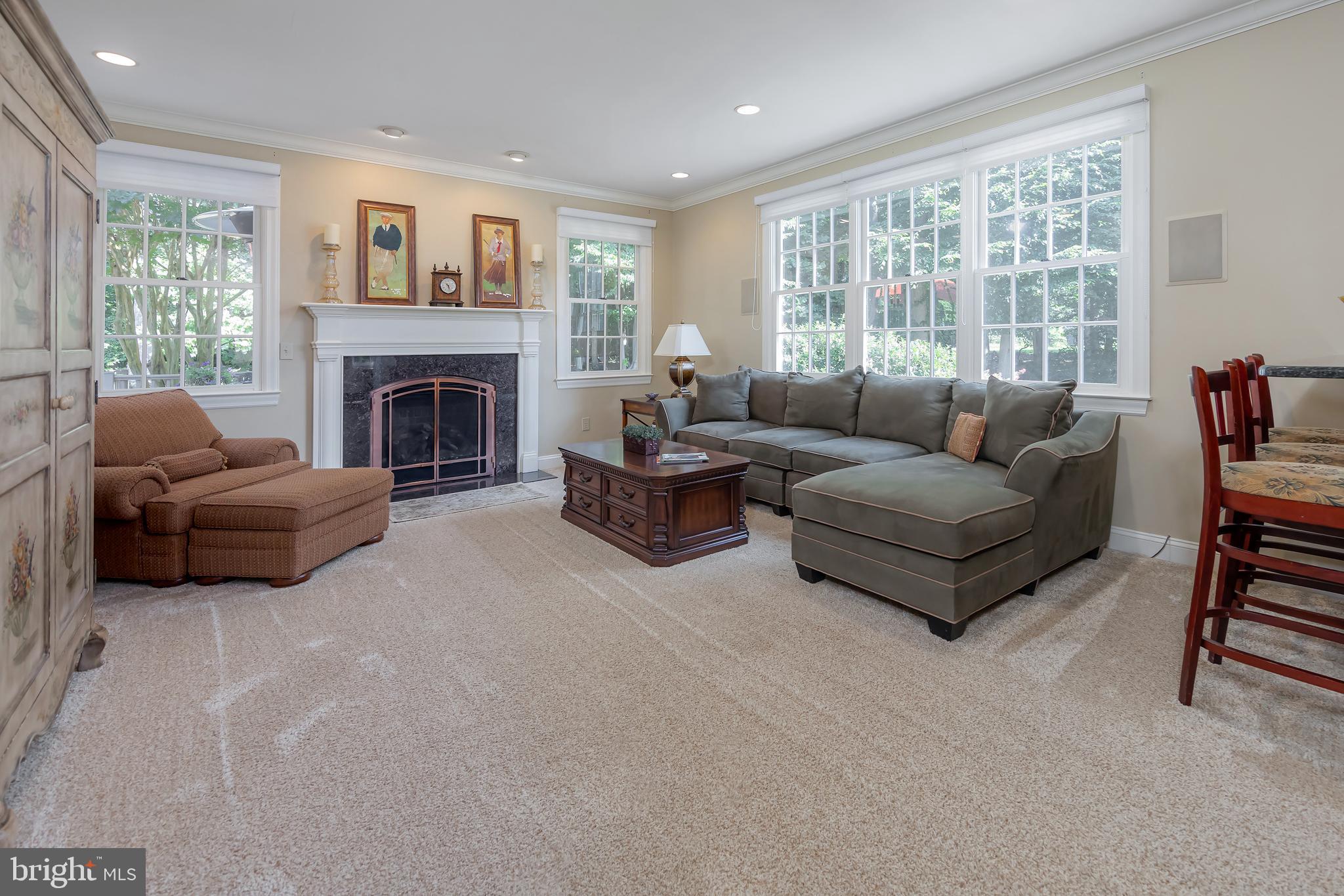 306 Fox Run Ct