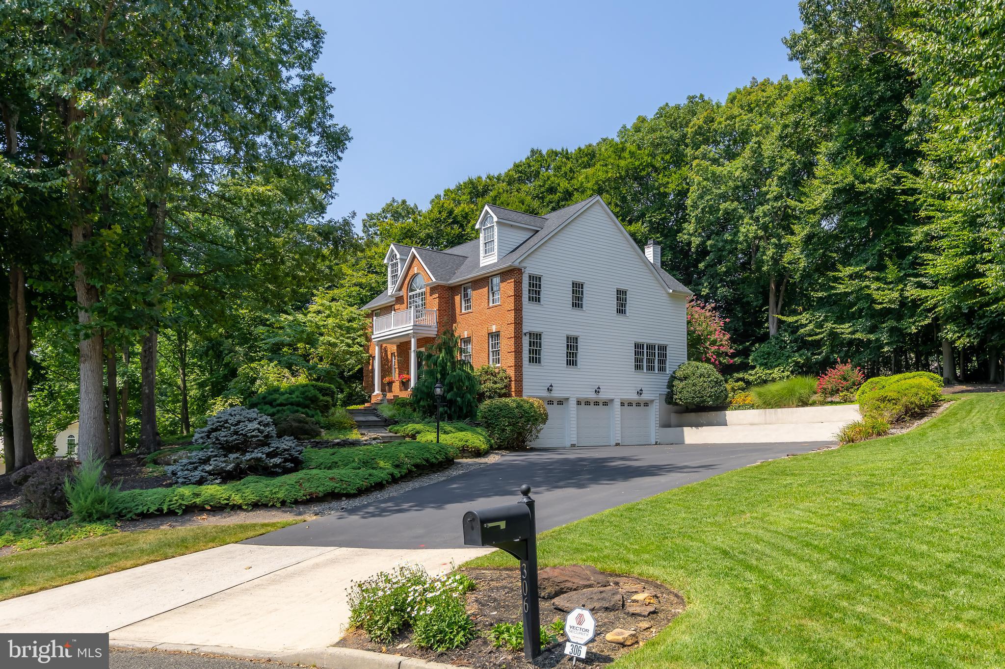 306 Fox Run Ct