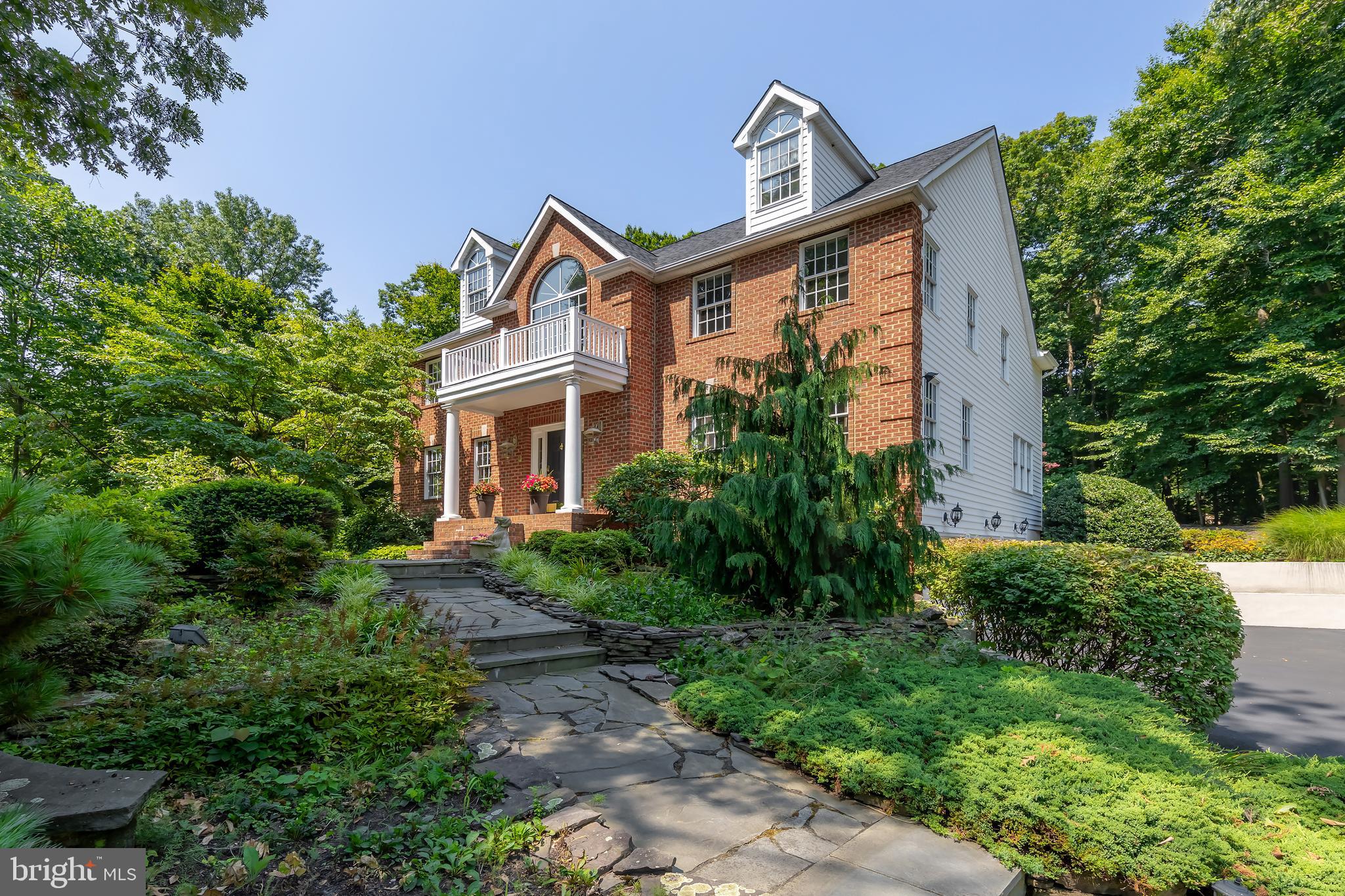 306 Fox Run Ct