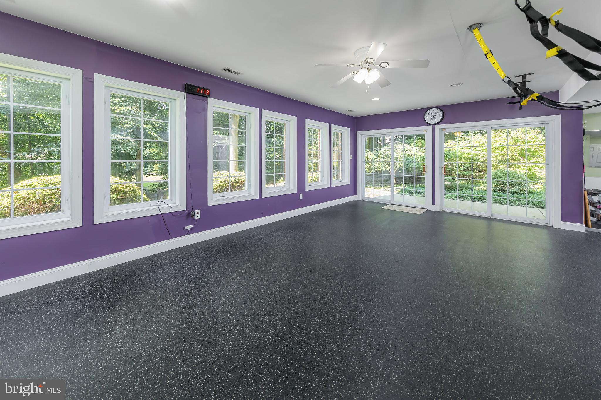 306 Fox Run Ct