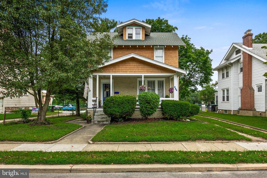 464 E HOLLY AVENUE