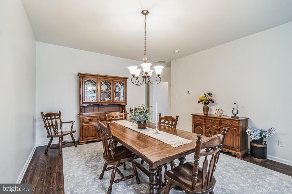 2 BELAIR COURT