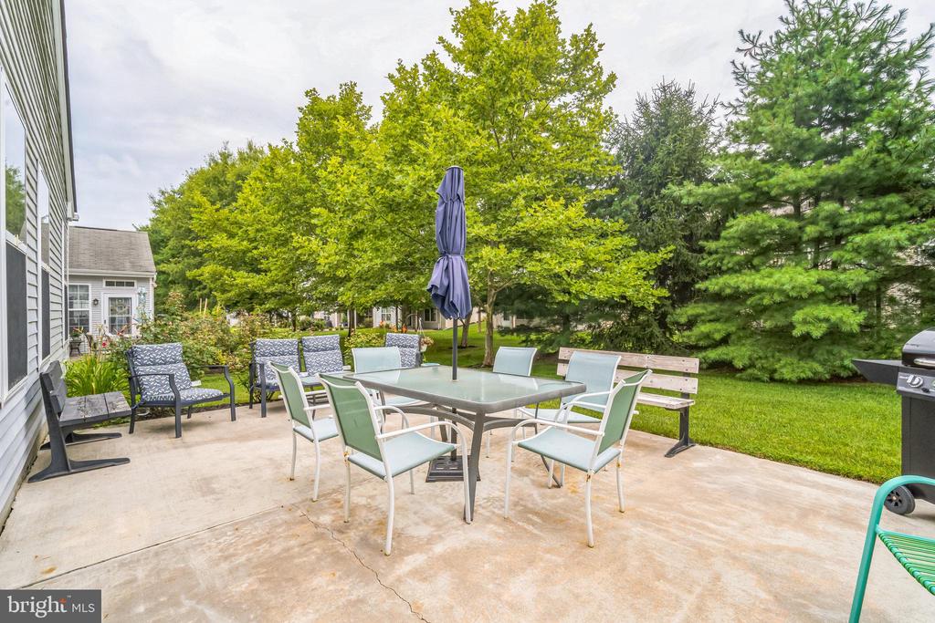 2 BELAIR COURT