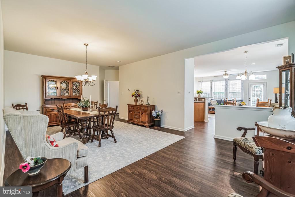 2 BELAIR COURT