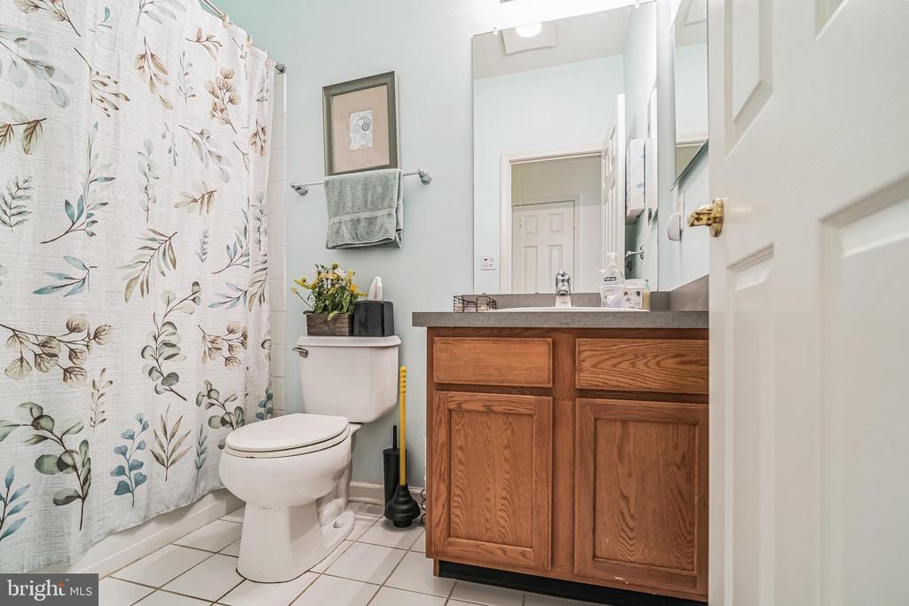 2 BELAIR COURT
