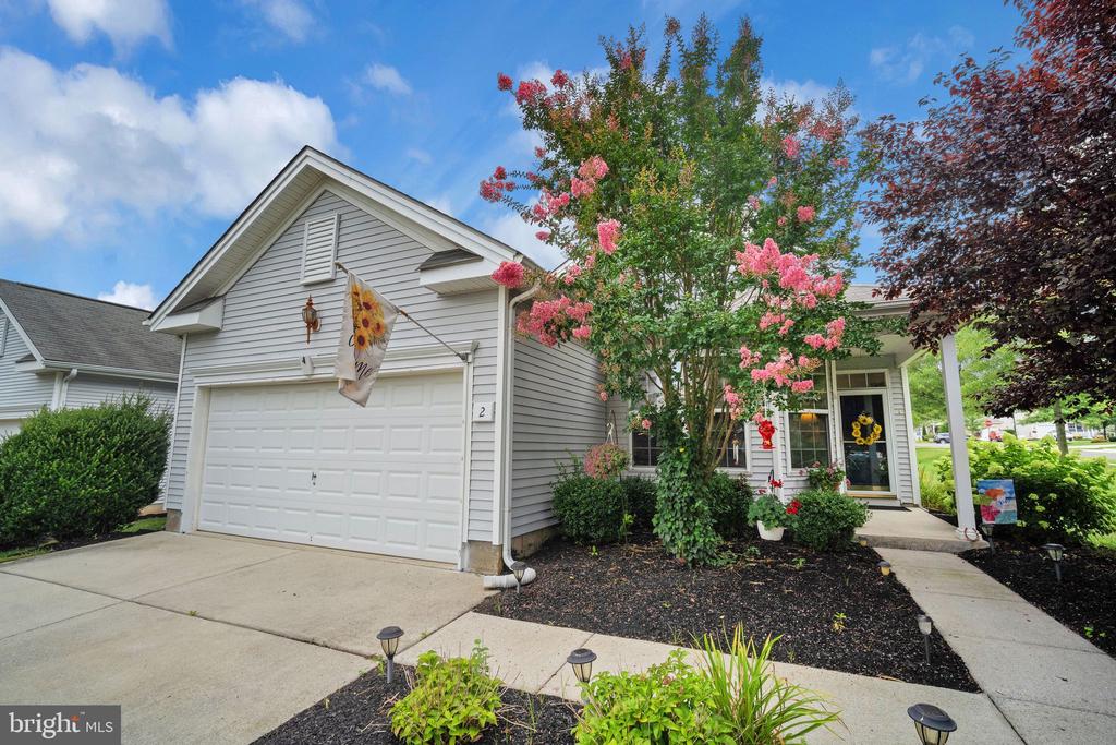 2 BELAIR COURT