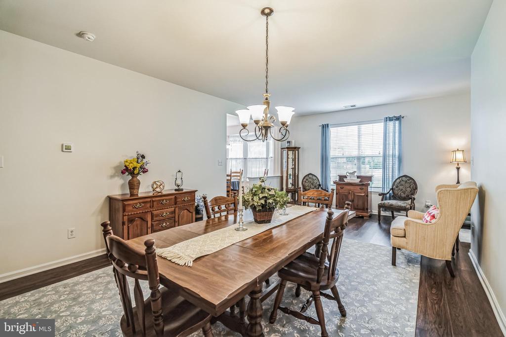 2 BELAIR COURT