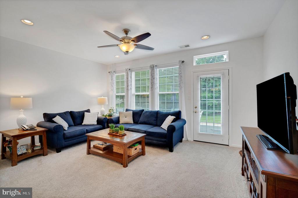 2 BELAIR COURT