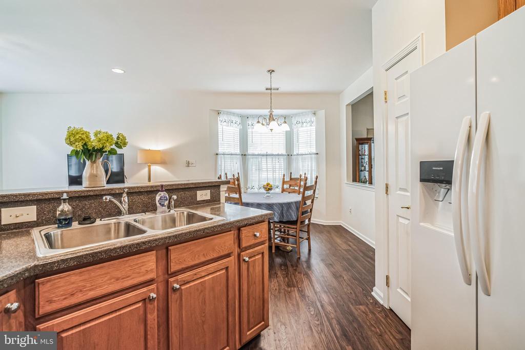 2 BELAIR COURT