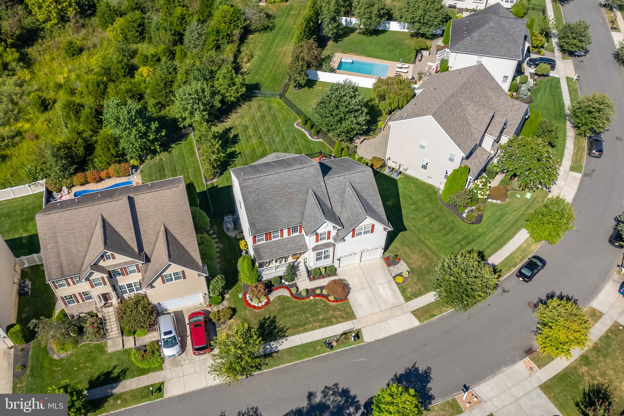 609 Bainbridge Dr