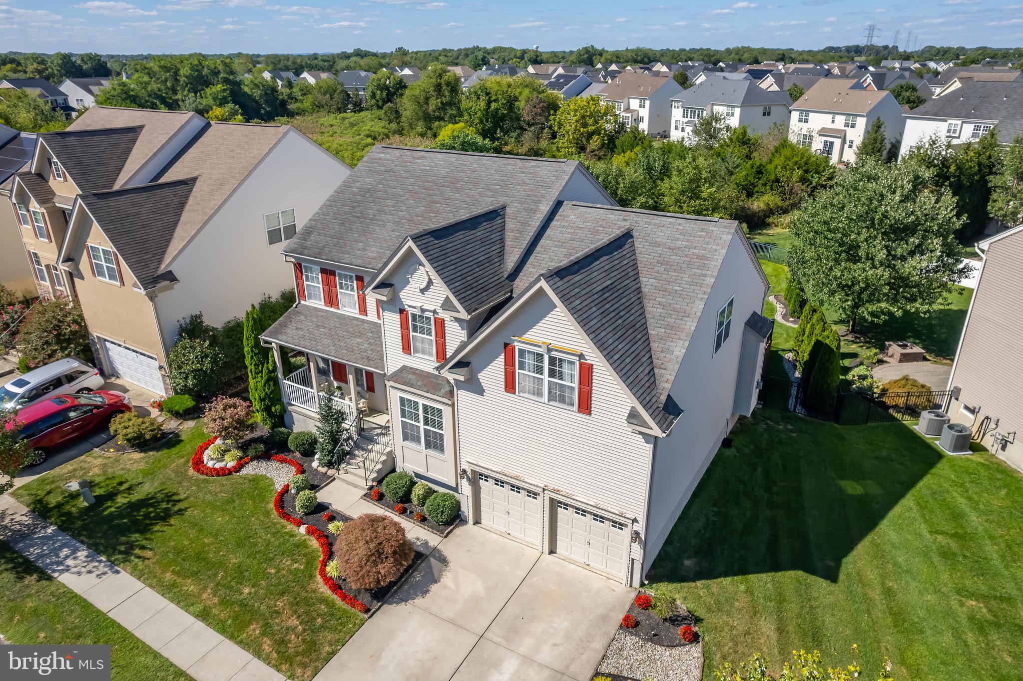 609 Bainbridge Dr
