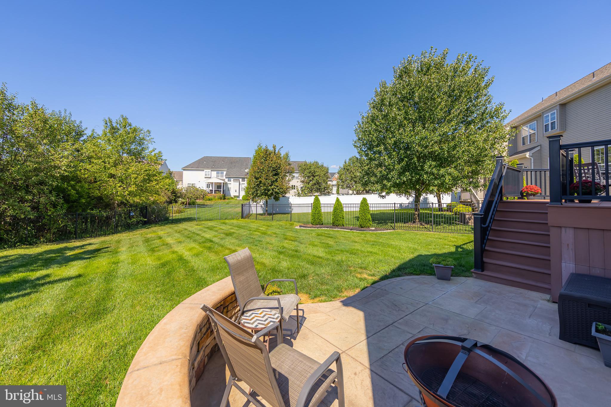 609 Bainbridge Dr