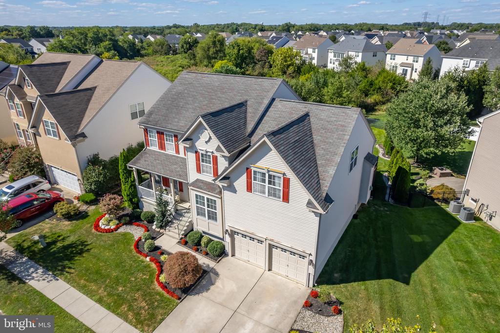 609 Bainbridge Dr
