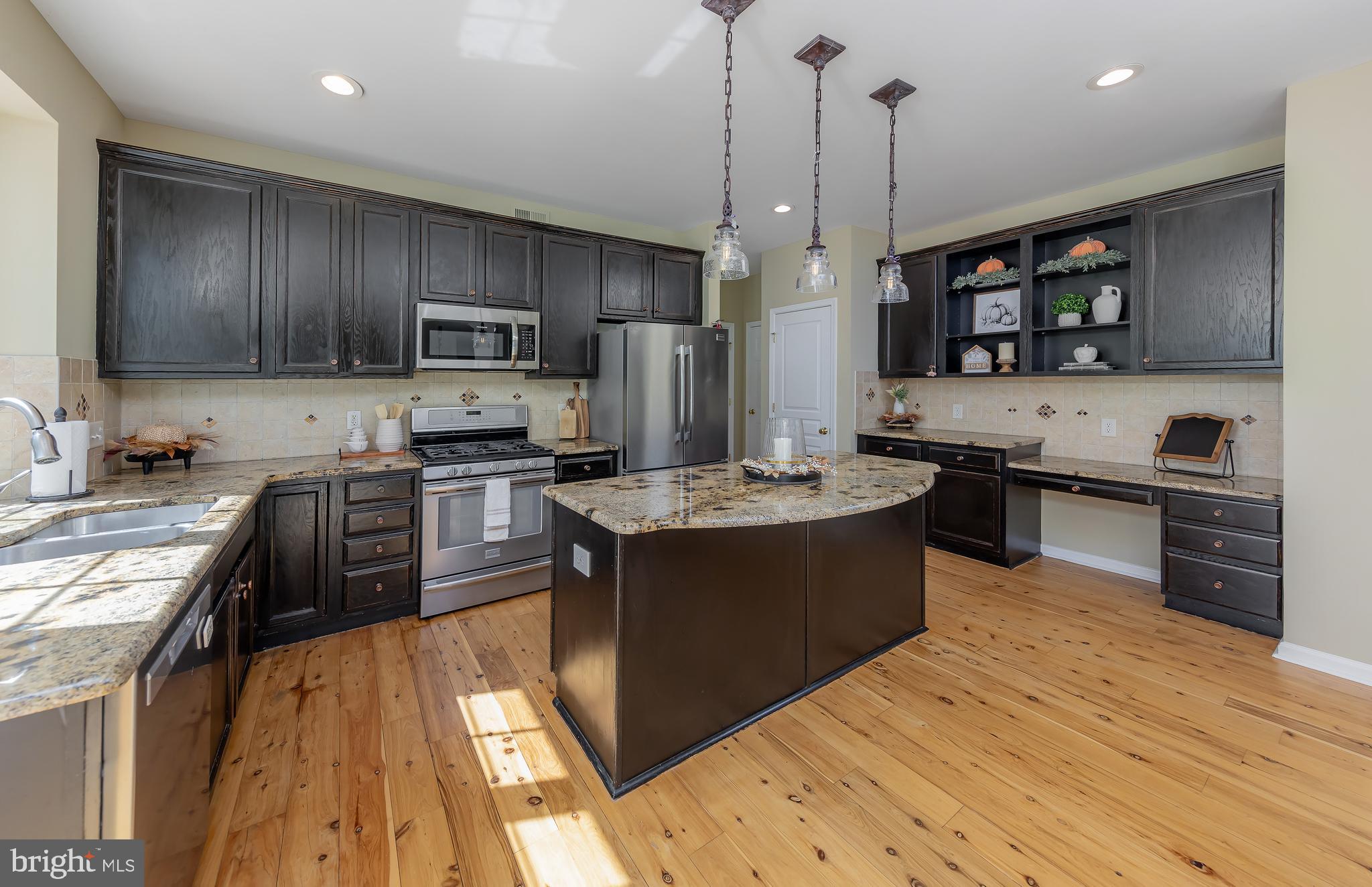 110 Cromwell Dr