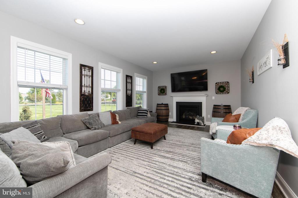 4 Palomino Cir