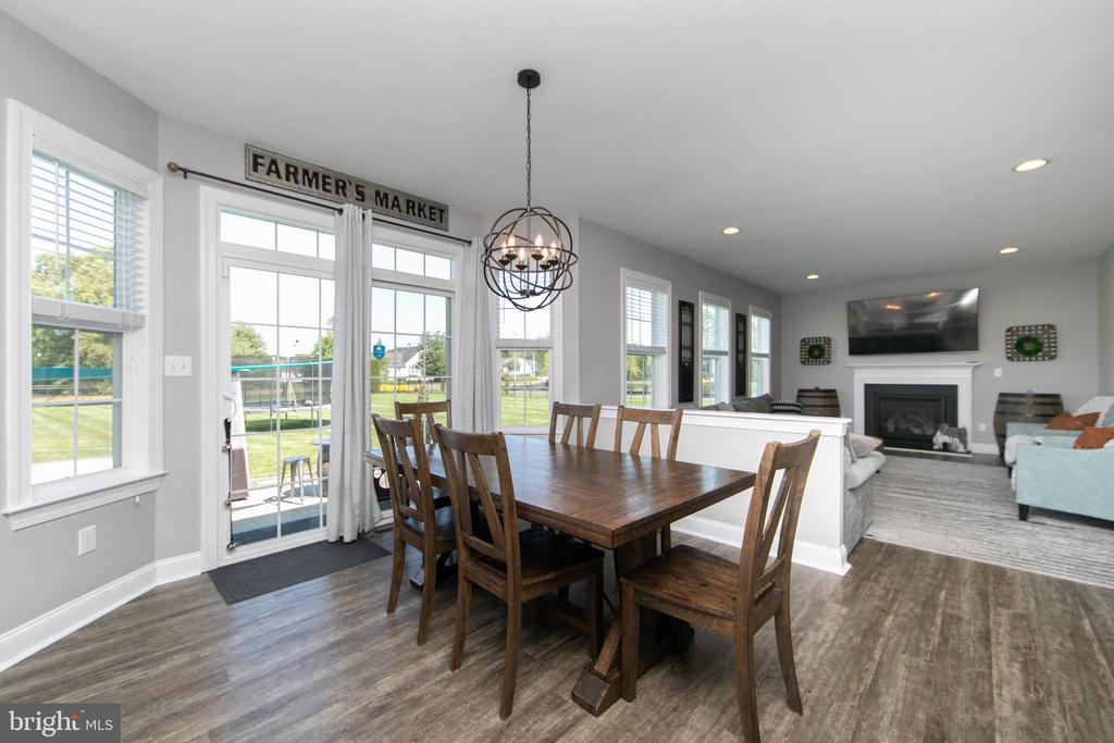 4 Palomino Cir