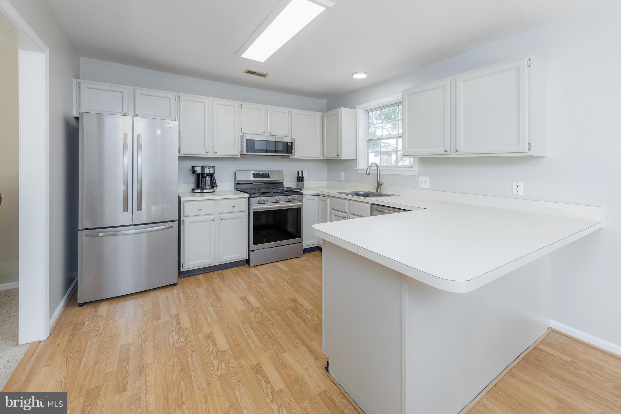 423 Amesbury Pl