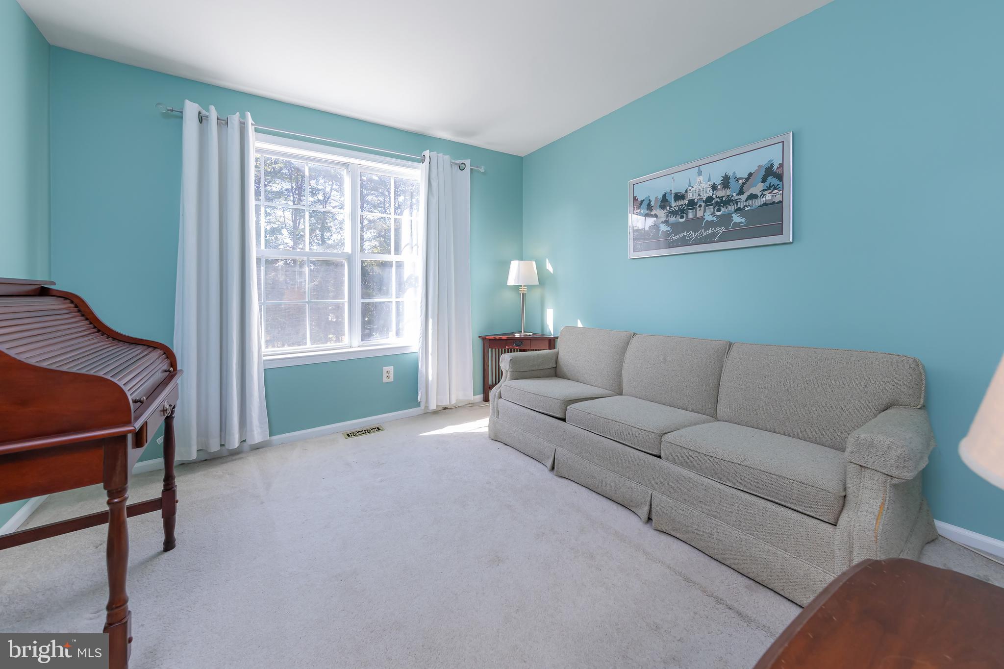 423 Amesbury Pl