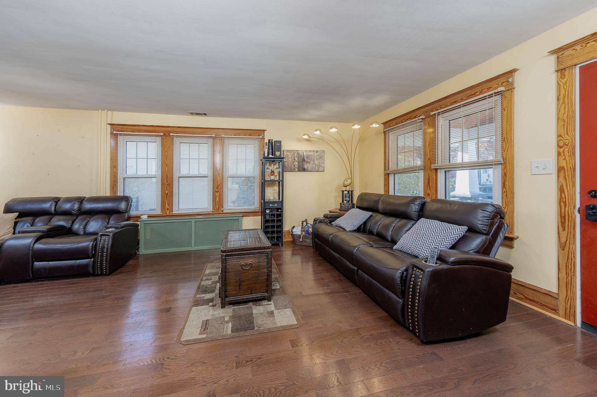 225 Crafton Ave