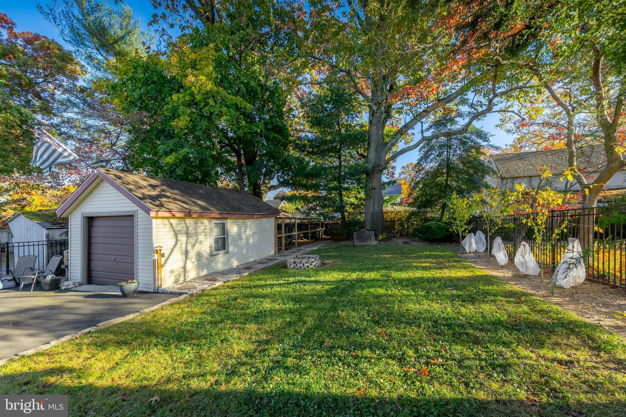 225 Crafton Ave