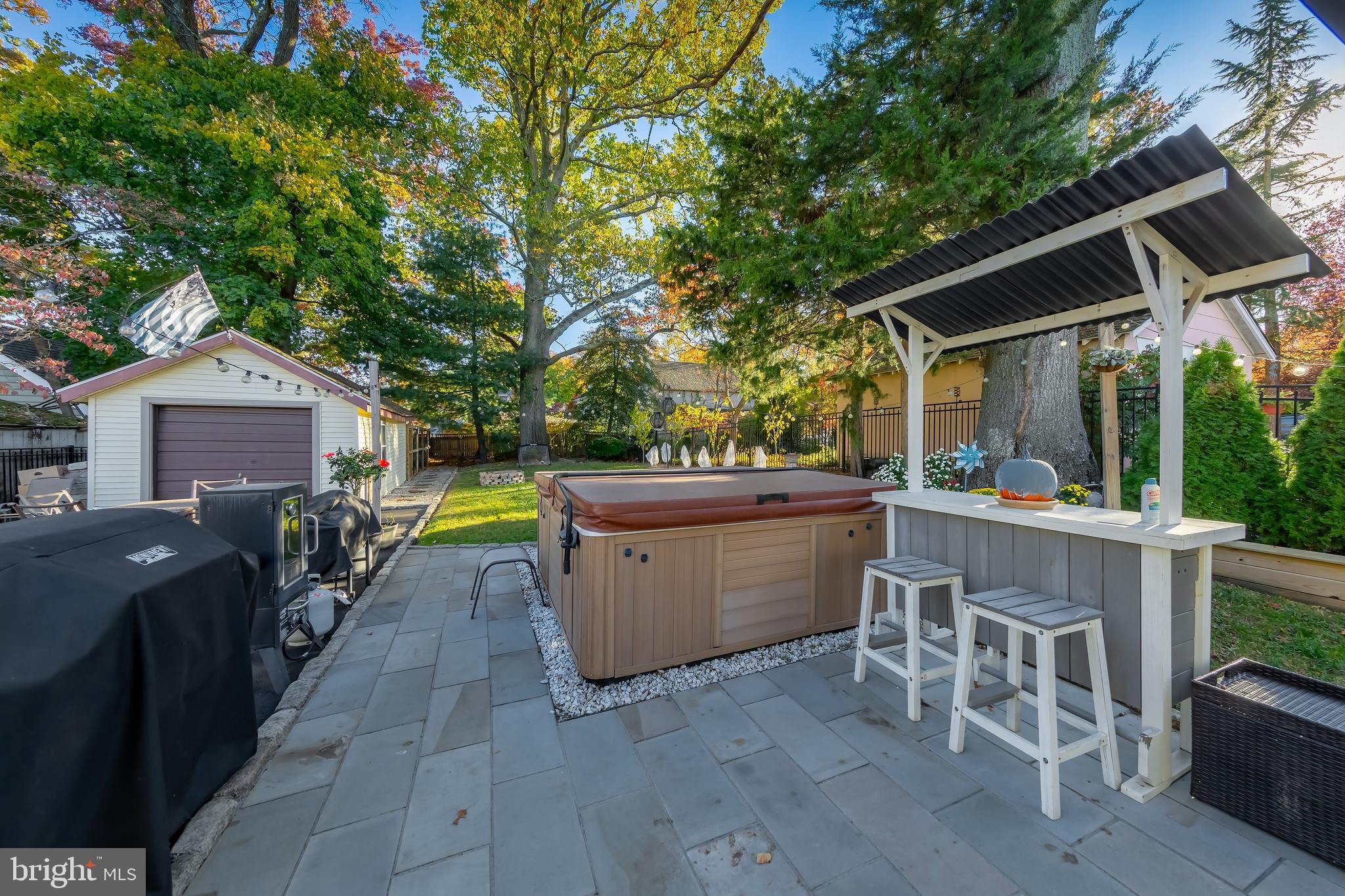 225 Crafton Ave
